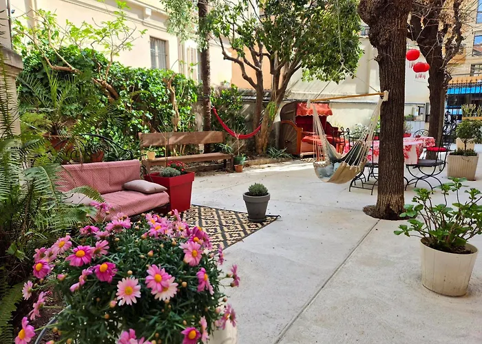 La Maioun Guesthouse